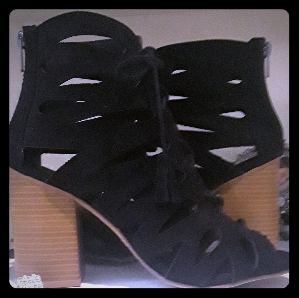 girl MIA'S Becky Black Nova Suede Strappy Shoes
